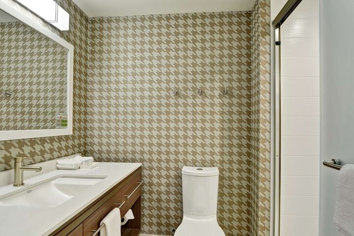 Bathroom shower