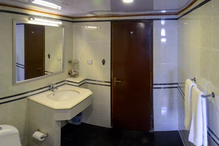 Room 15 of 26
