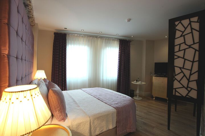 Room 17 of 96