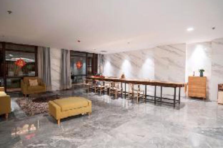 Diannan Hotel