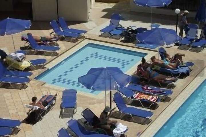 Pool 42 of 67