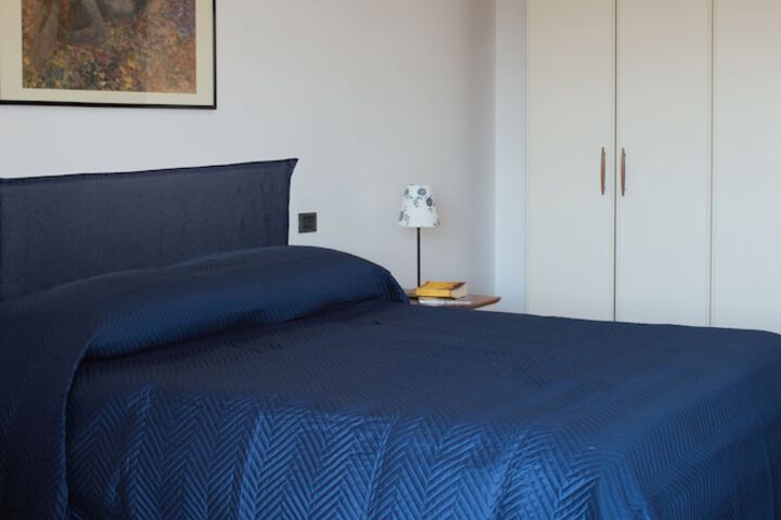 Room 4 of 56
