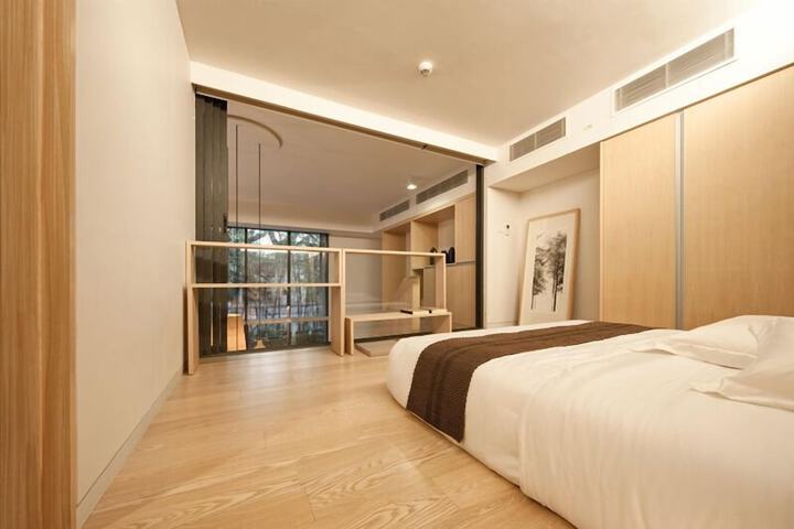 Room 19 of 60