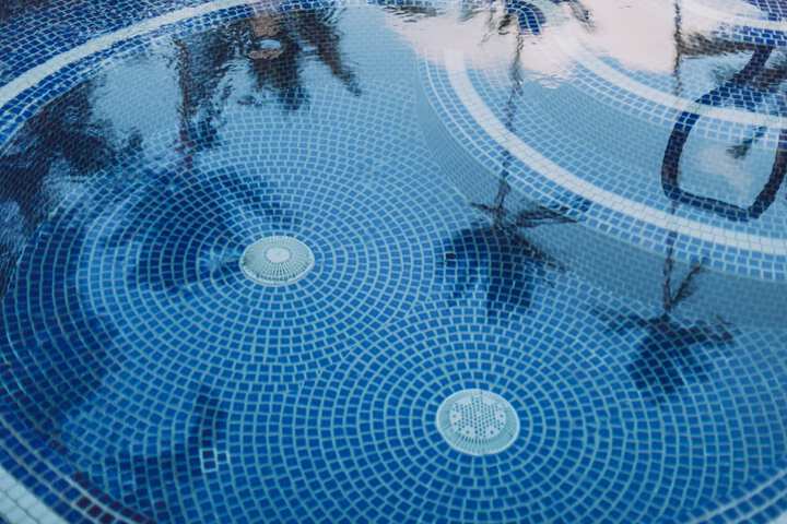 Pools & Facilities