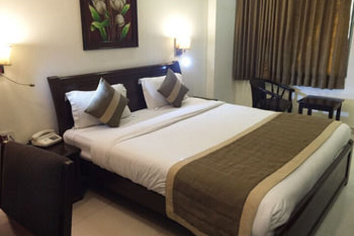 Room 15 of 23
