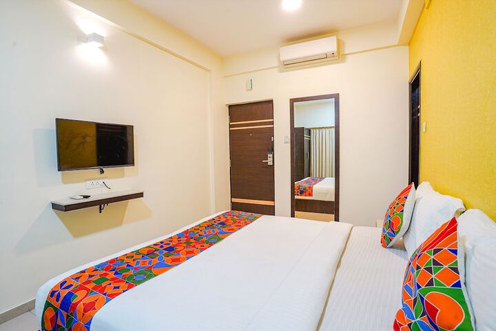 Room 15 of 31