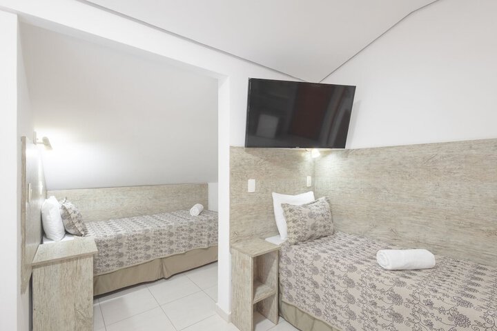 Room 65 of 202