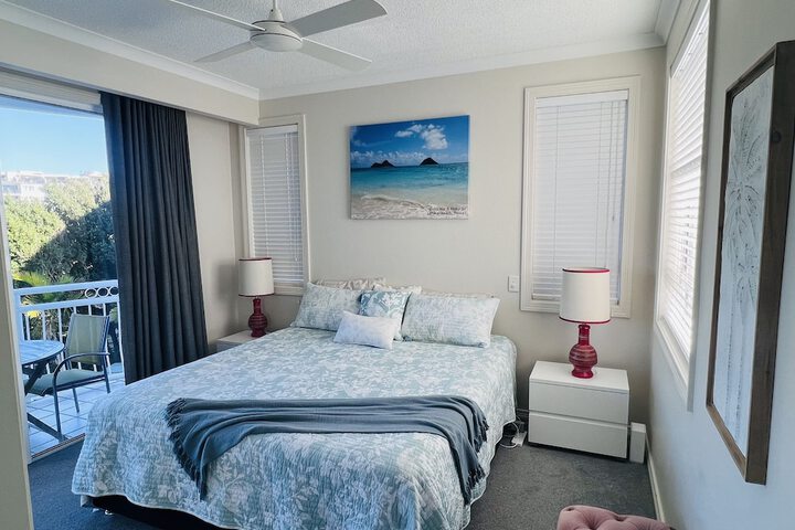 Room 3 of 94