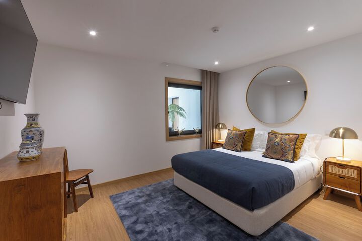 Room 30 of 74