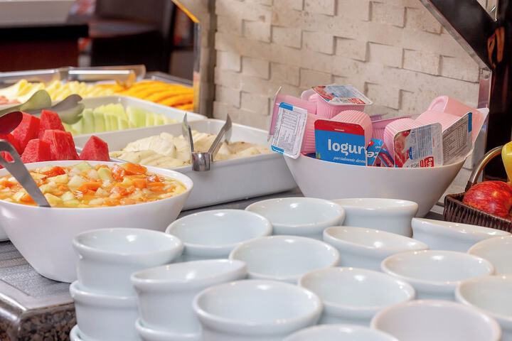 Breakfast/Coffee Service 106 of 231