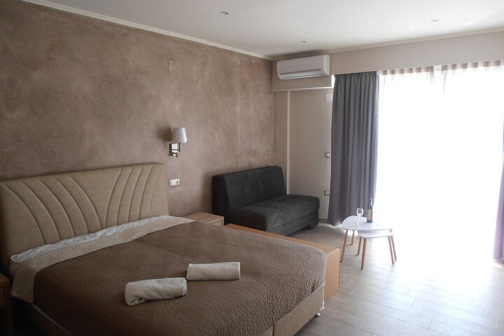 Room 9 of 46