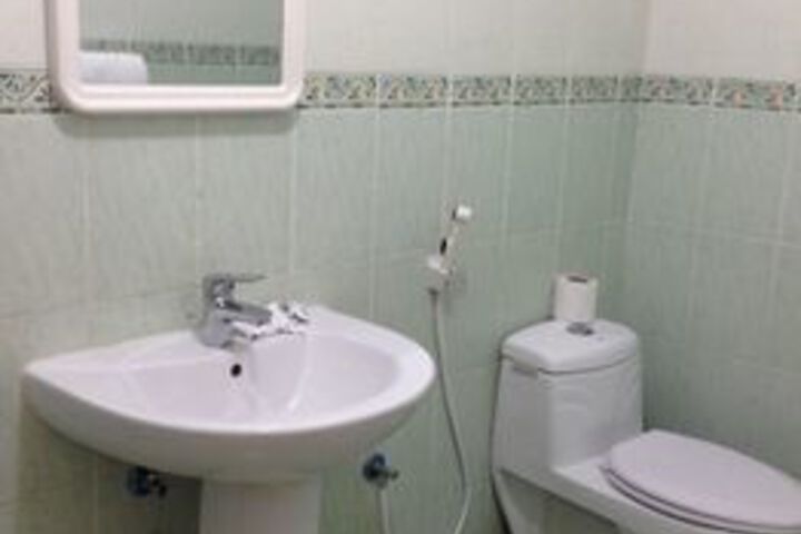 Room 3 of 23