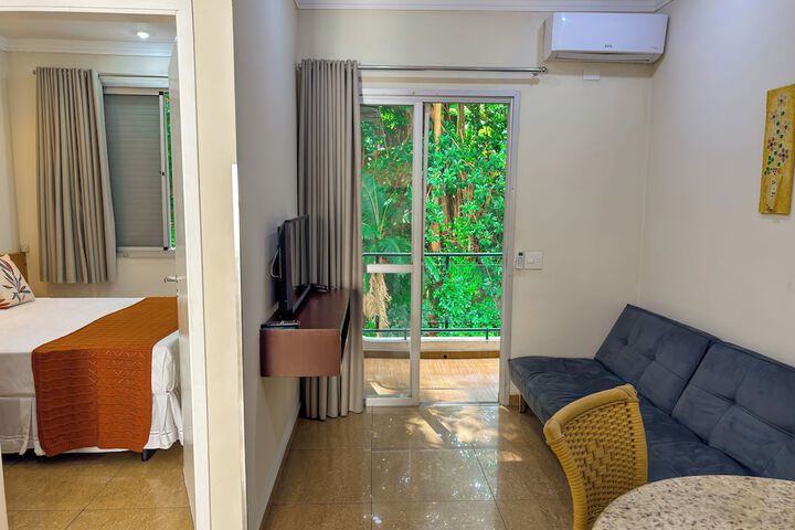 Room 65 of 171