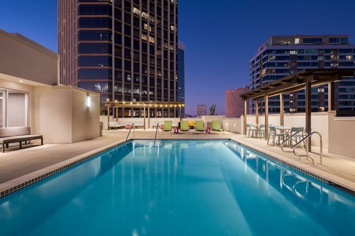 Pool 14 of 19