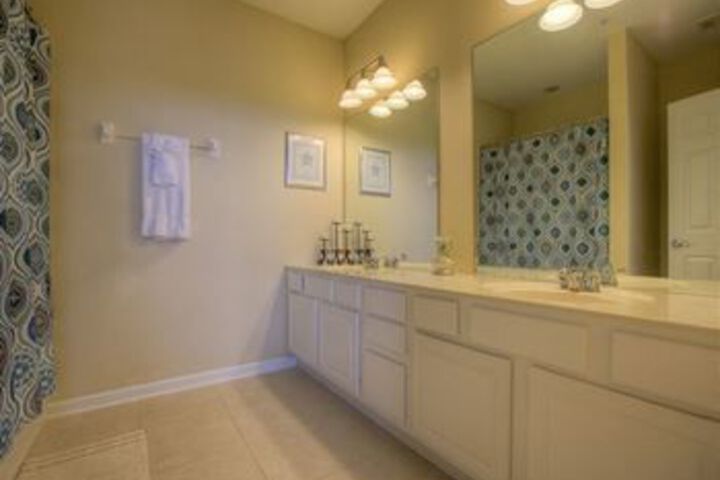 Room 2 of 30