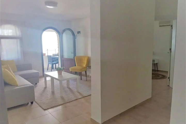 Room 4 of 14