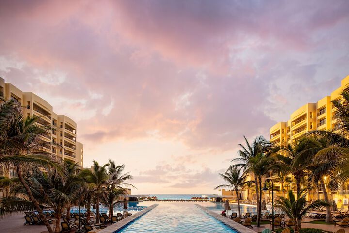 Pools & Facilities