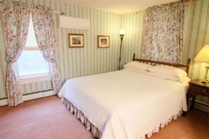 Room 43 of 99