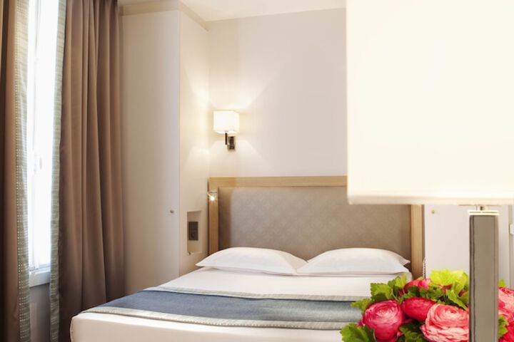 Room 8 of 47