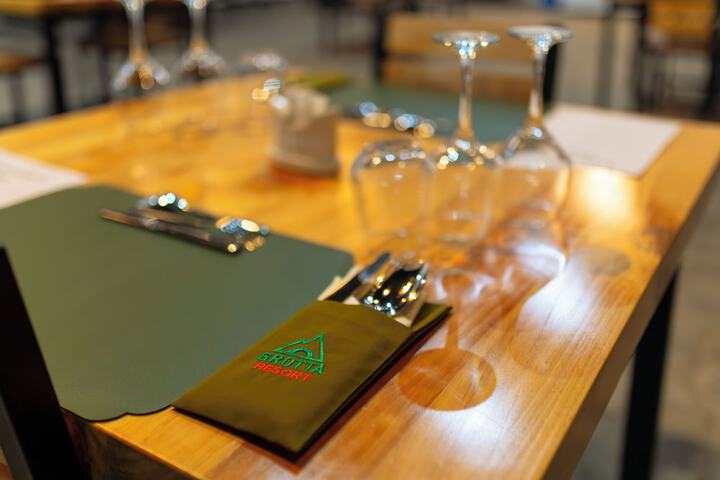 Dining 106 of 121