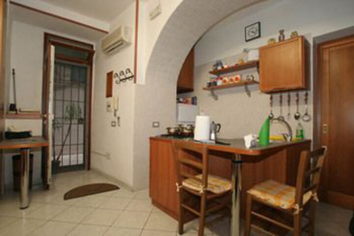 Neapolis 2