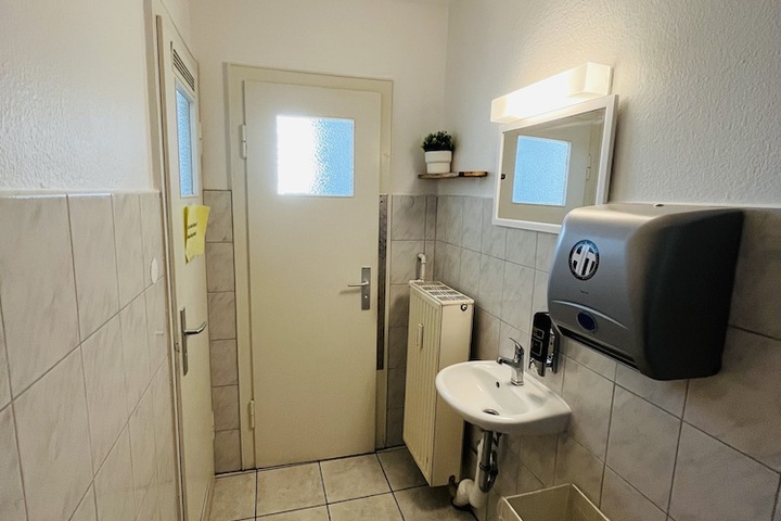 Clean Restrooms