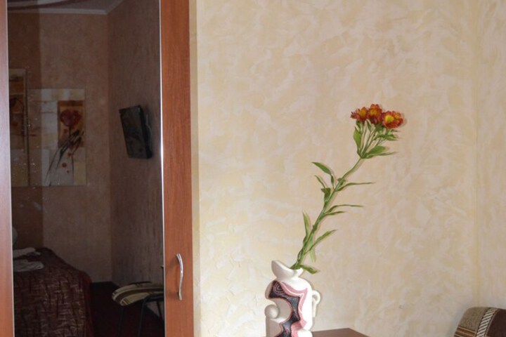 Room 19 of 33