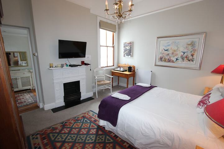 Room 15 of 40