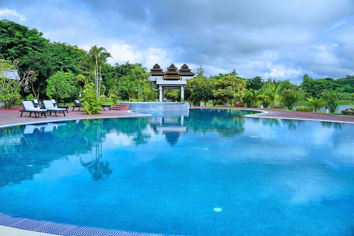 Pool 30 of 63