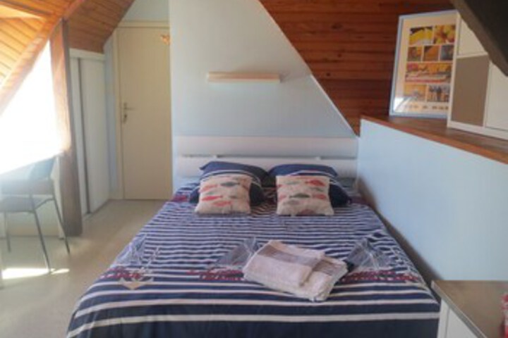 Room 40 of 65