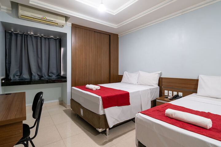 Room 40 of 104