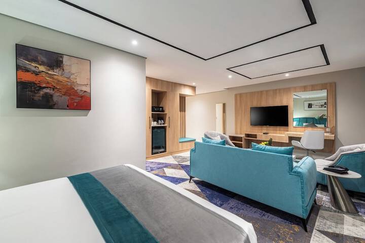 Room 10 of 31
