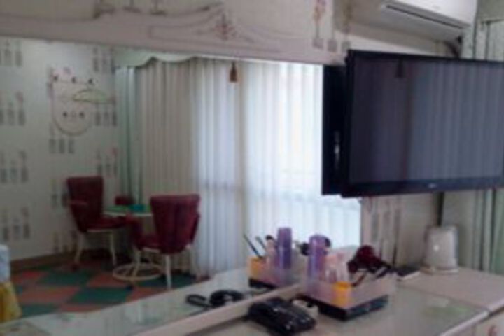 Room 37 of 80