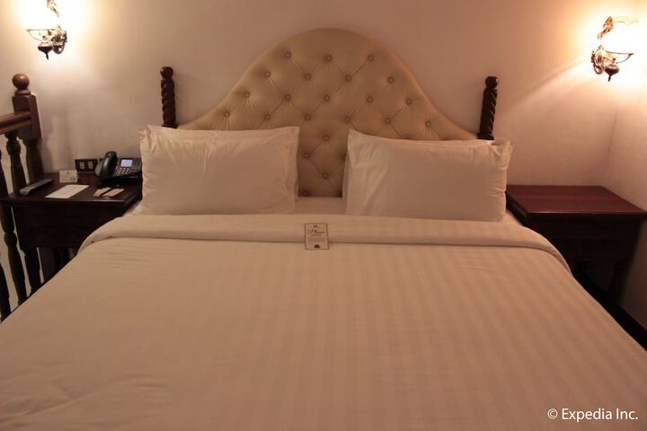 Room 35 of 131