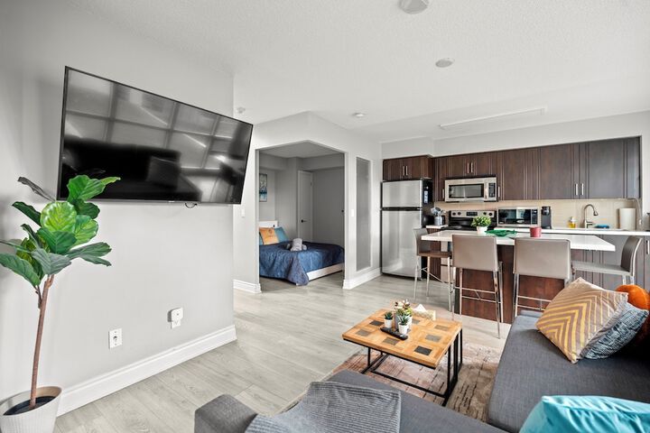 Room 221 of 330