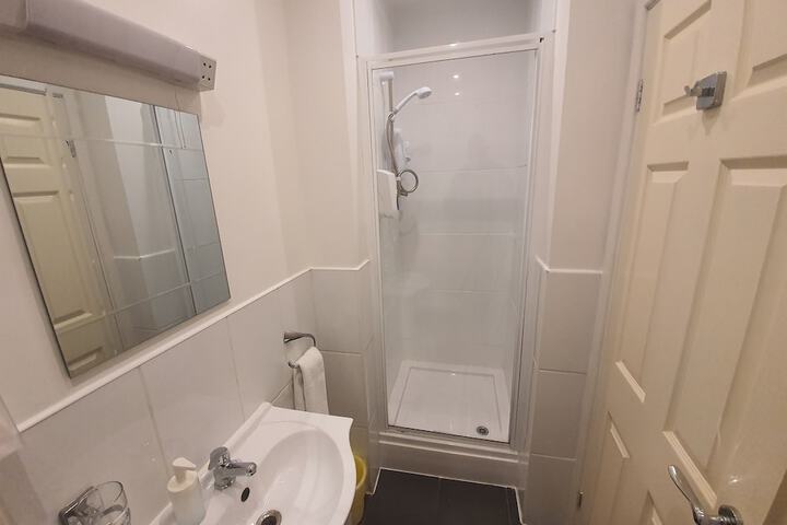Room 9 of 49