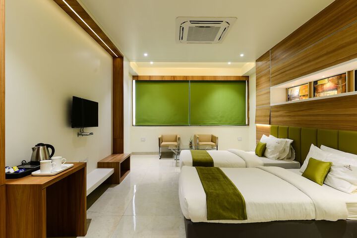 Room 13 of 85