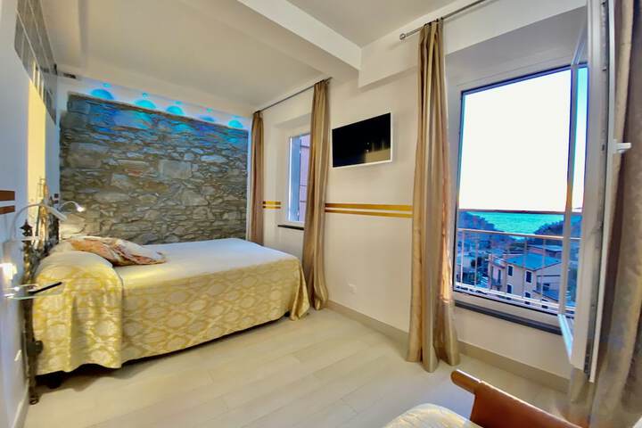 Room 74 of 190