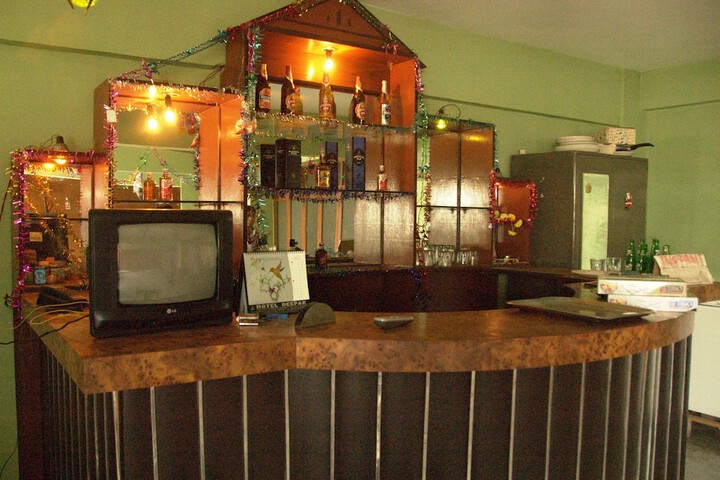 Lounge 29 of 65