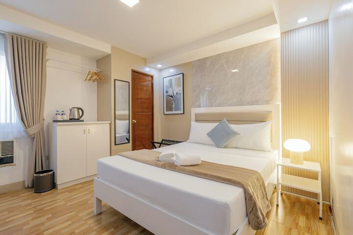 Room 6 of 21