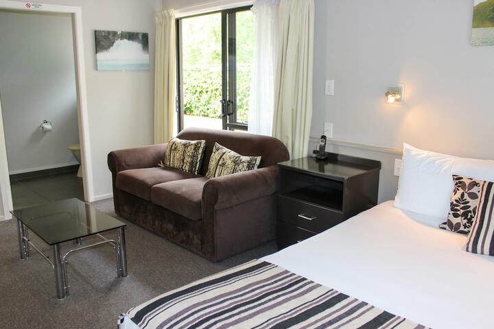Room 209 of 302