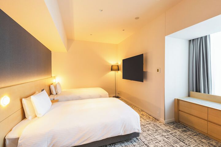 Room 13 of 53