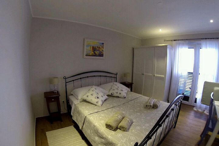 Room 29 of 98