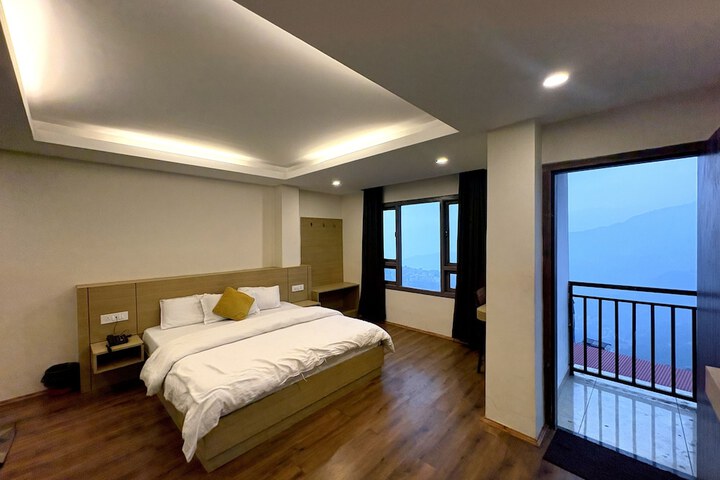 Room 21 of 45