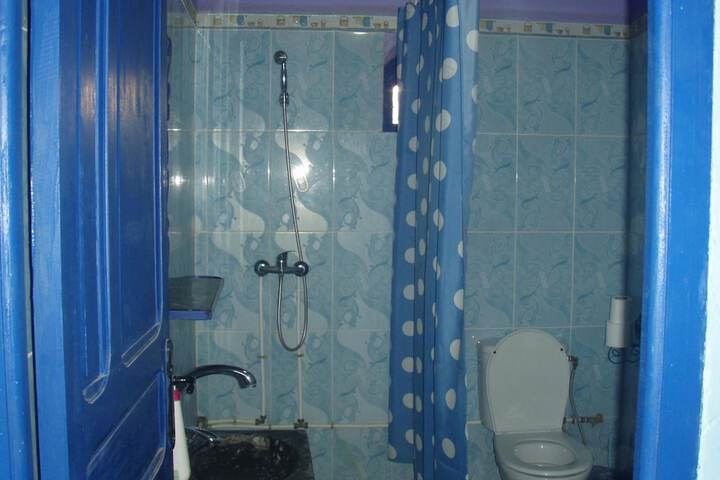 Room 42 of 71