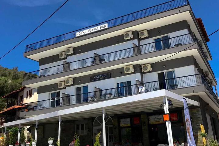 Hotel Elena
