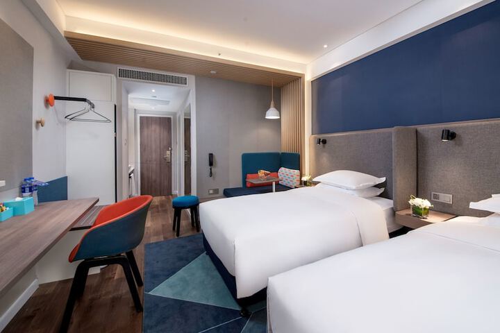 Room 25 of 130
