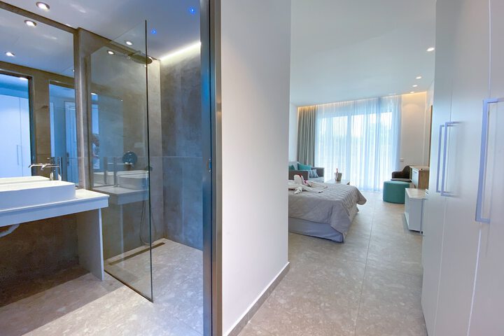 Room 50 of 109