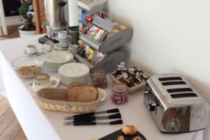 Breakfast/Coffee Service 3 of 25