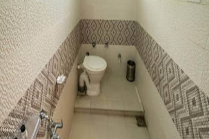 Room 23 of 30